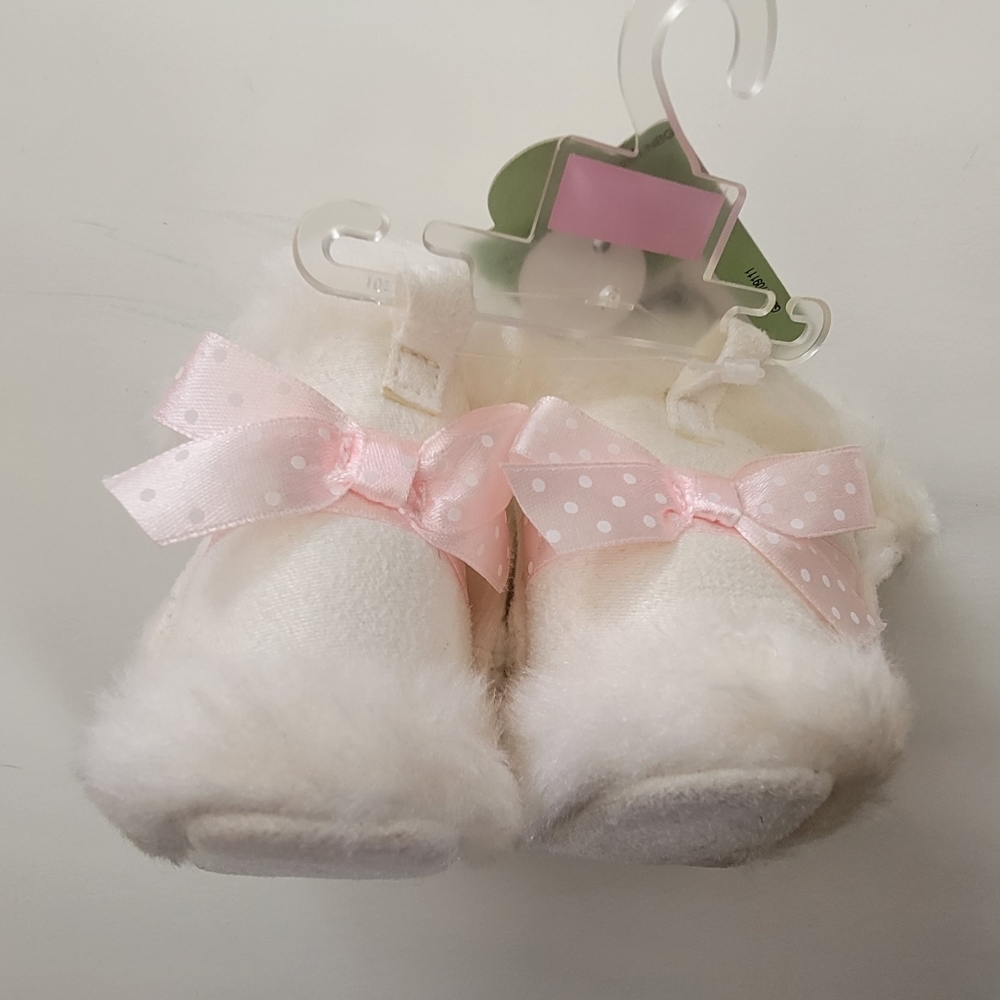 Carters Newborn Booties - Picture 4 of 4